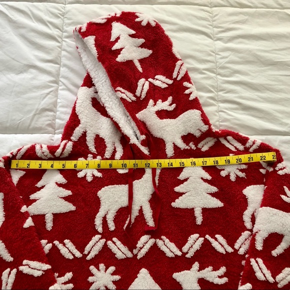 Vera Bradley Women’s Holiday Fleece Hoodie - Picture 5 of 7